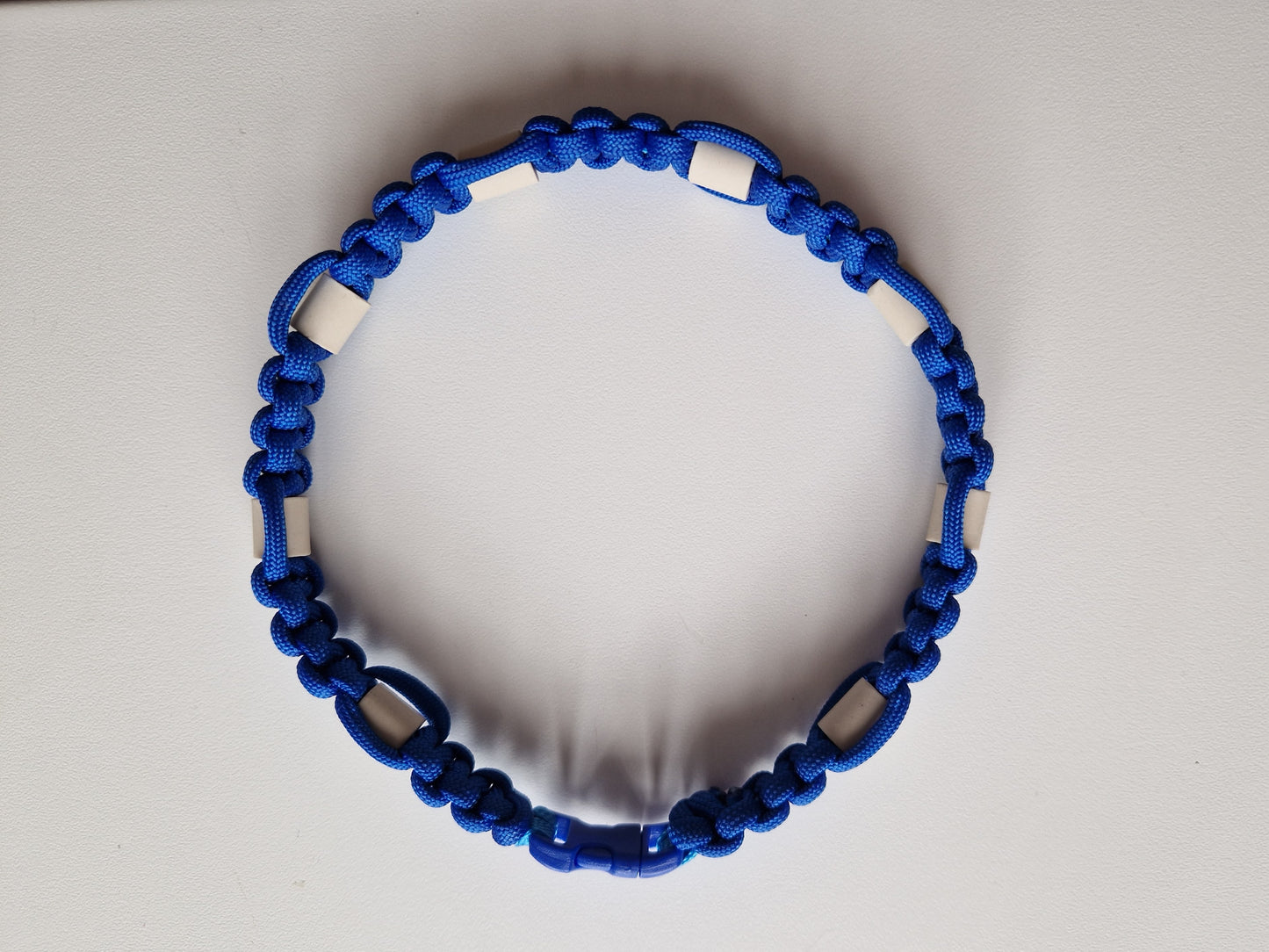 Keramikhalsband mit Paracord